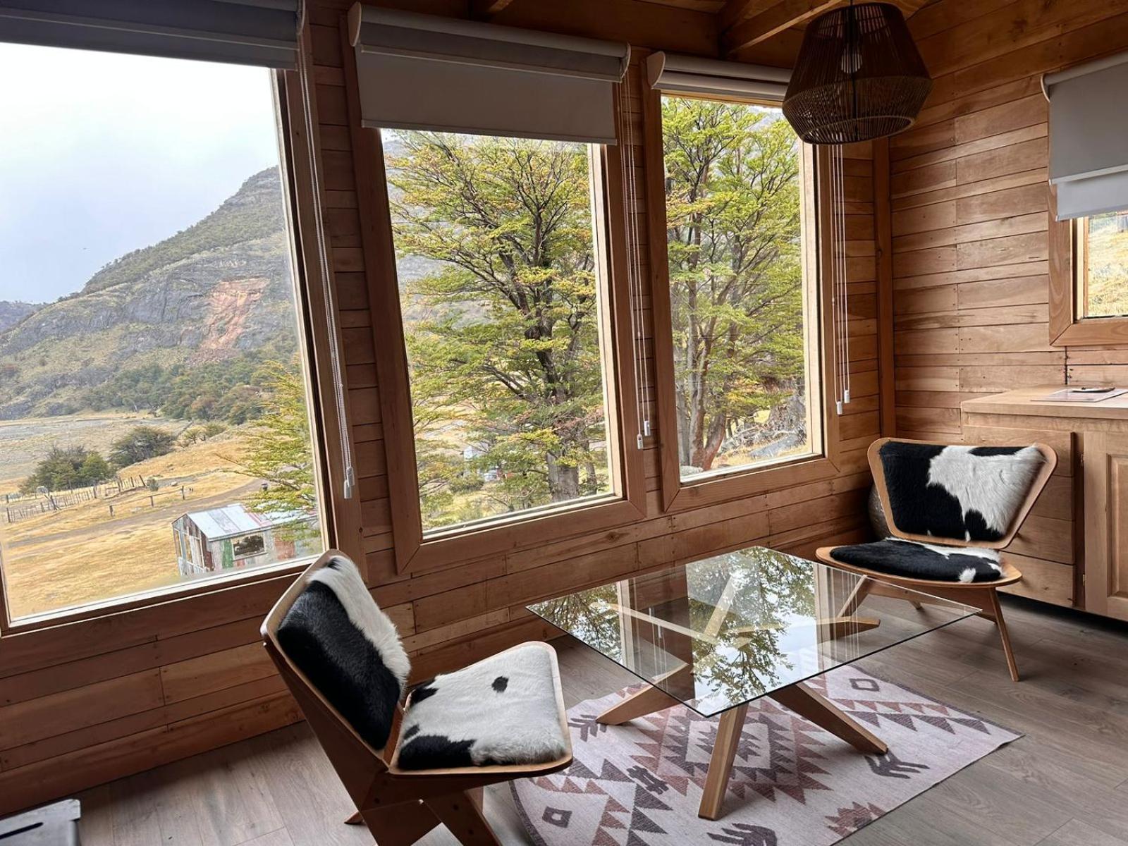 Estancia Bonanza Patagonian Lodge Experience إل تشالتين الغرفة الصورة